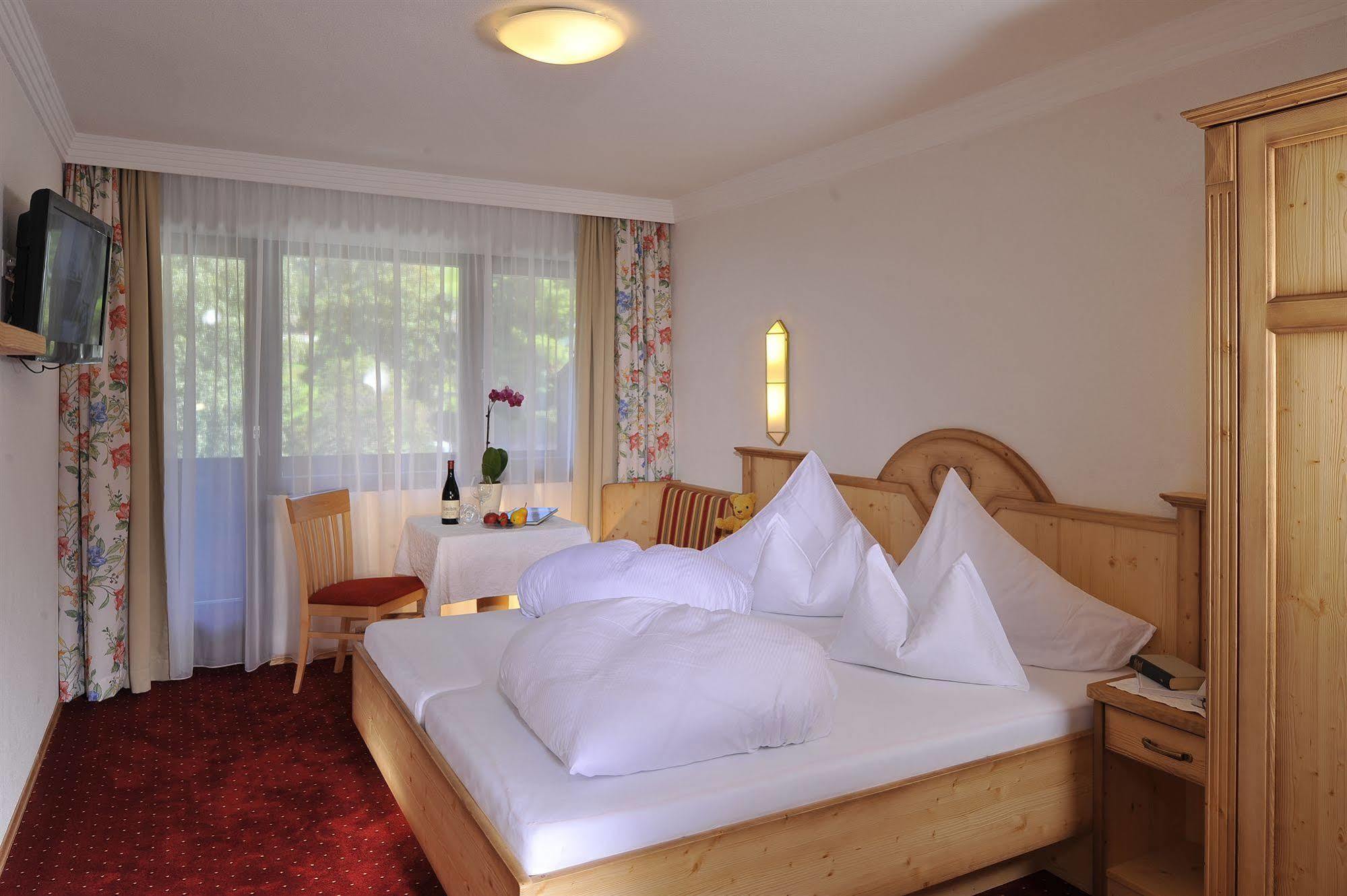 Hotel Serles Mieders Exterior photo